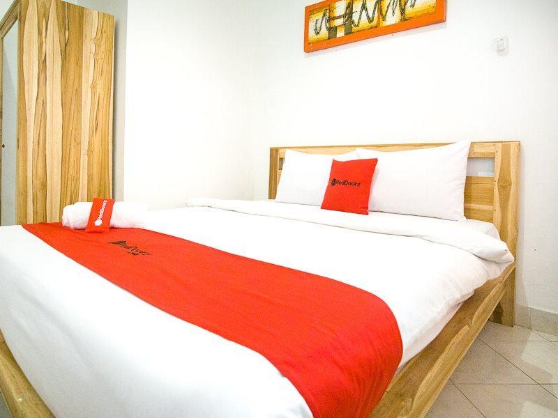 Reddoorz @ Jalan Gatot Subroto Denpasar Hotel Luaran gambar