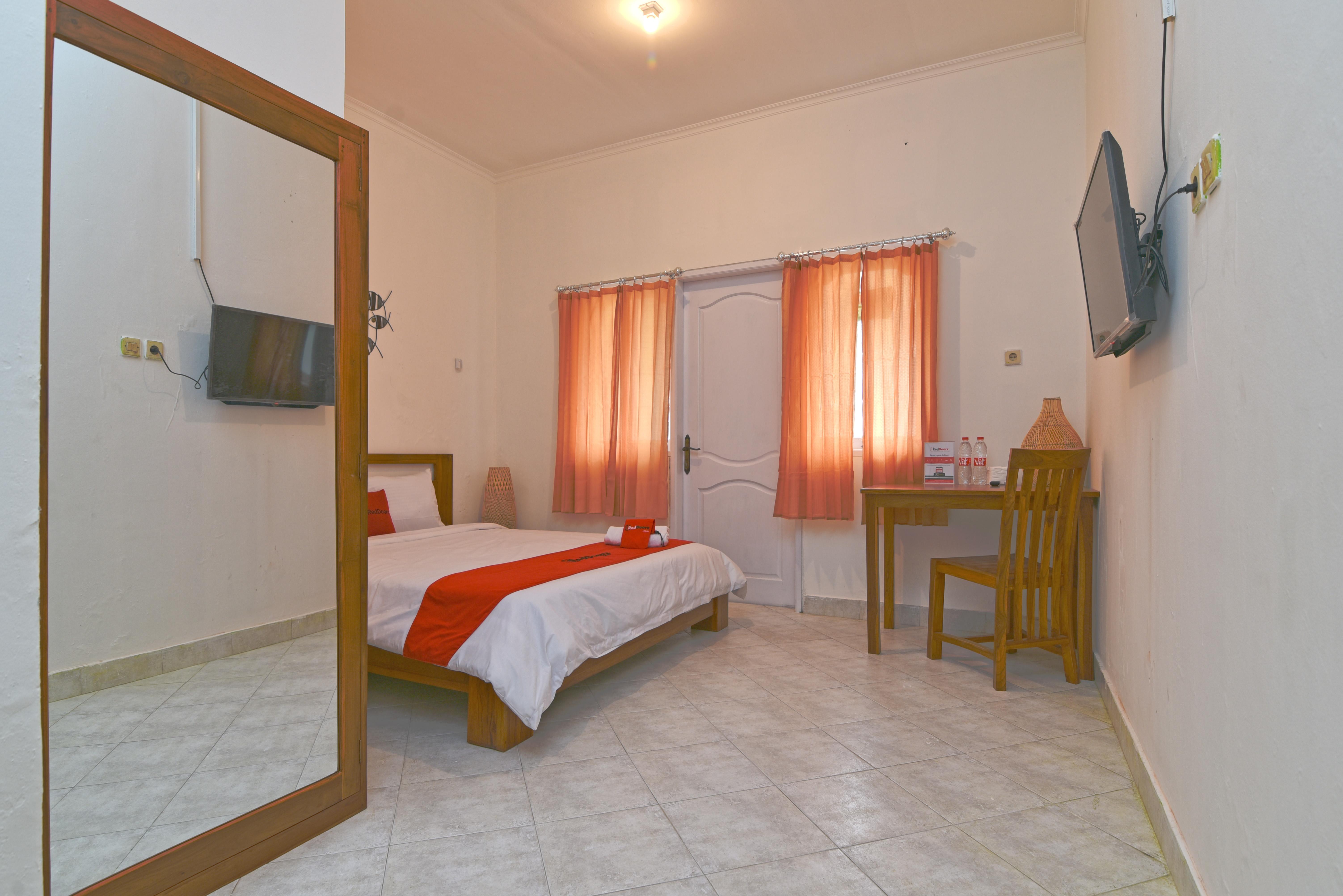 Reddoorz @ Jalan Gatot Subroto Denpasar Hotel Luaran gambar